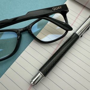 Quay Hardwire Bluelight Glasses